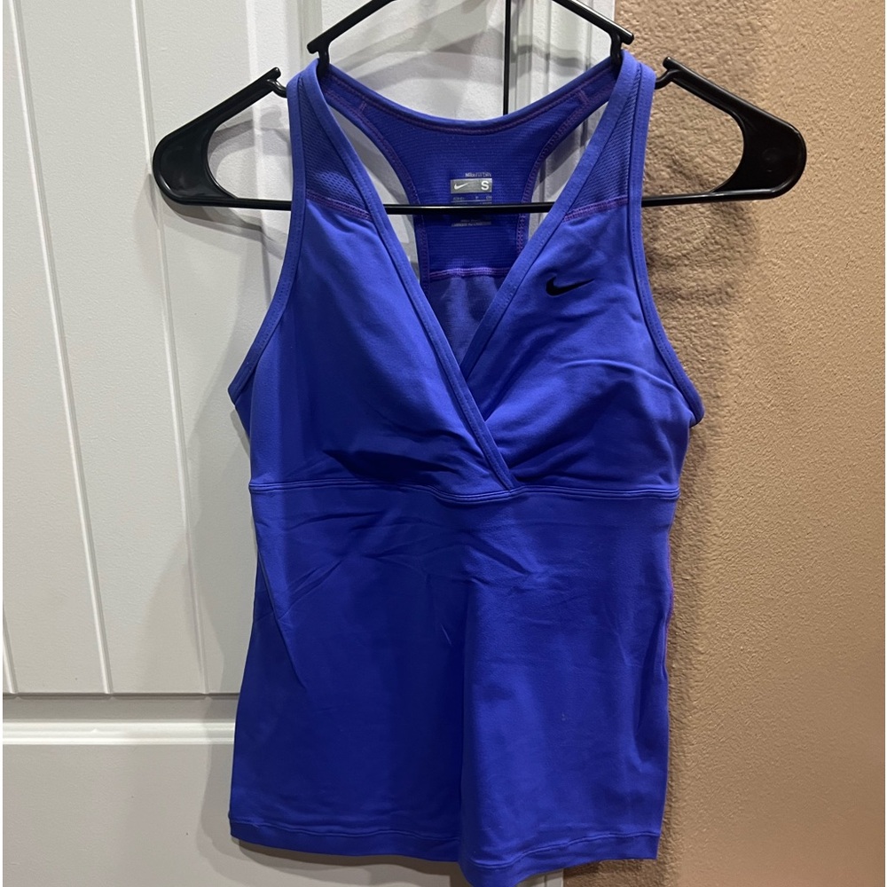 Purple Nike tank built-in shelf size small use like new